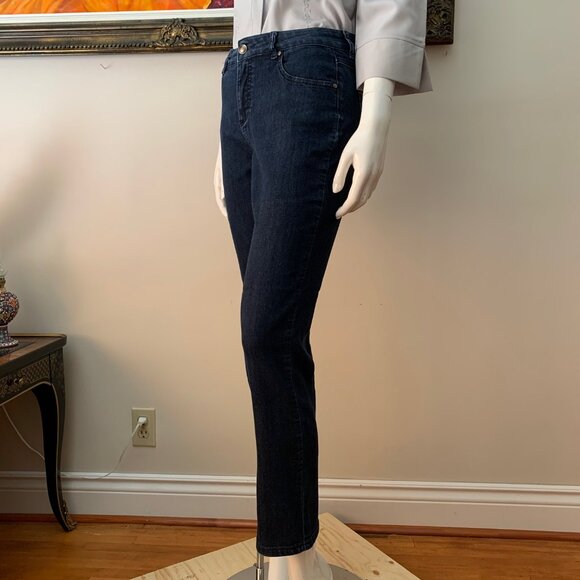 Simon Chang Denim Women’s Straight Leg Zip Closure Jeans Pants - Picture 4 of 9